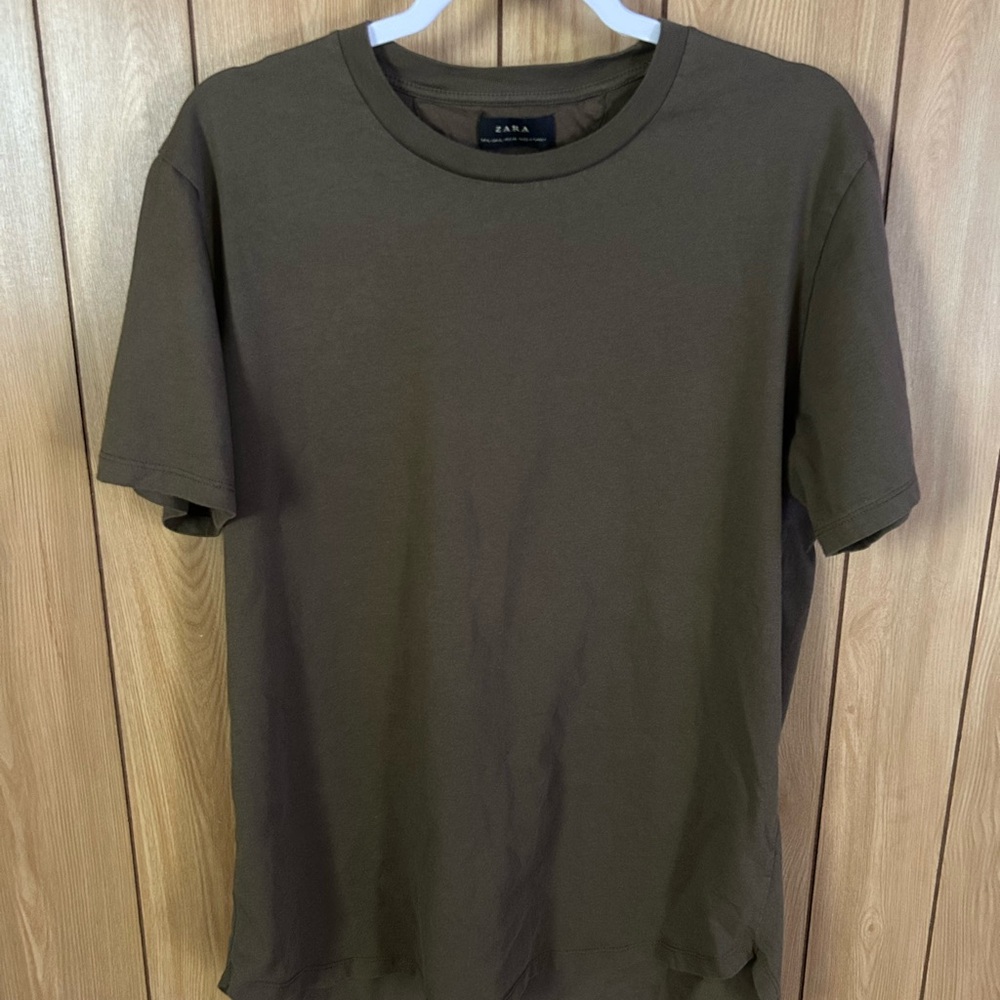 Zara Men's Olive Tee